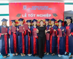 LỄ TỐT NGHIỆP KHÓA ĐÀO TẠO NGẮN HẠN NGÀNH LÀM ĐẸP – BƯỚC KHỞI ĐẦU CHO HÀNH TRÌNH CHUYÊN NGHIỆP