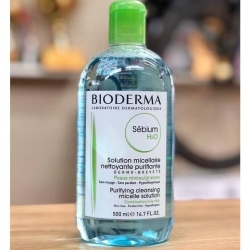 Nước tẩy trang Bioderma xanh cho da dầu mụn 500ml